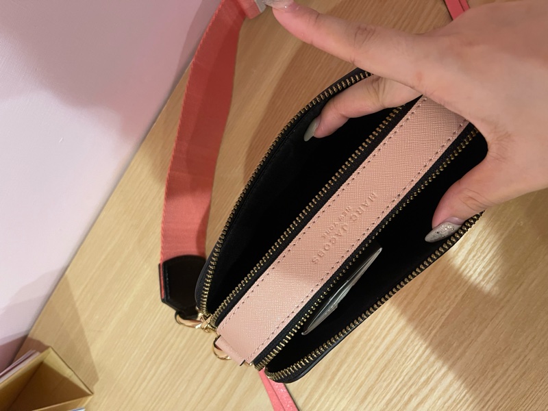 MARC JACOBS 相機包-6