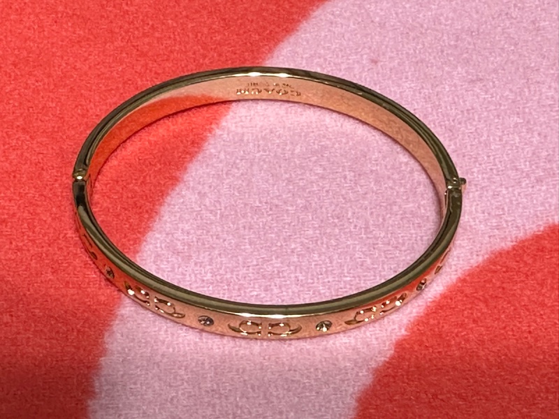 COACH 經典壓印水鑽雙C手環/手鐲/玫瑰金/手飾(降價了)-0