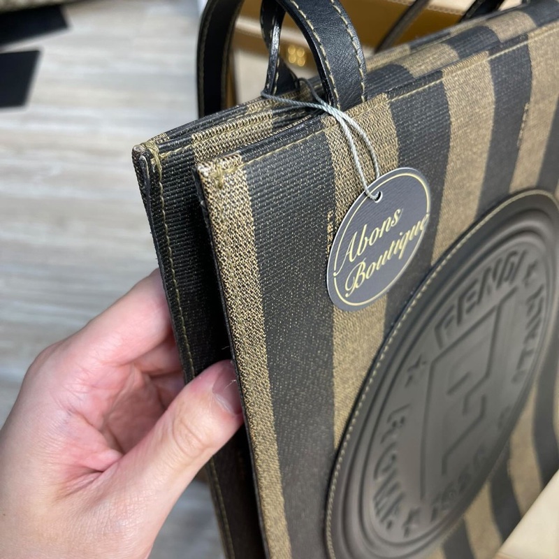 Fendi vintage經典條紋大Logo徽章琴譜包🗝️個性路線-4