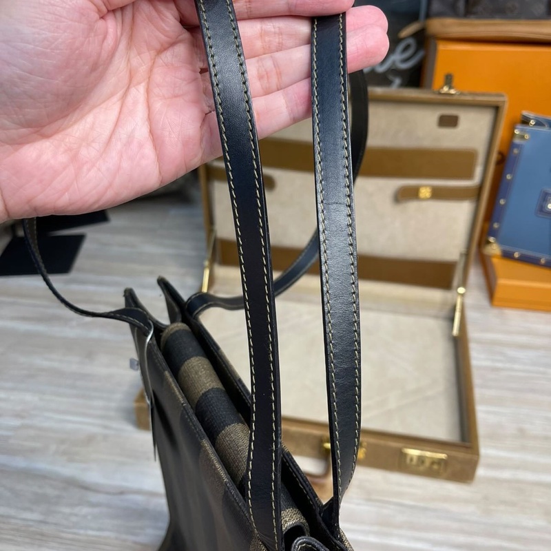 Fendi vintage經典條紋大Logo徽章琴譜包🗝️個性路線-12