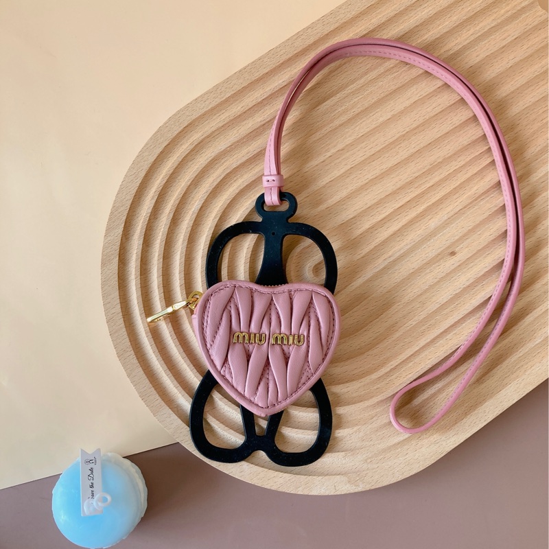 MIUMIU 愛心 手機套 手機掛繩-0