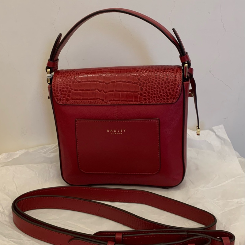 Radley 英國倫敦紅色鱷魚紋翻蓋包-1