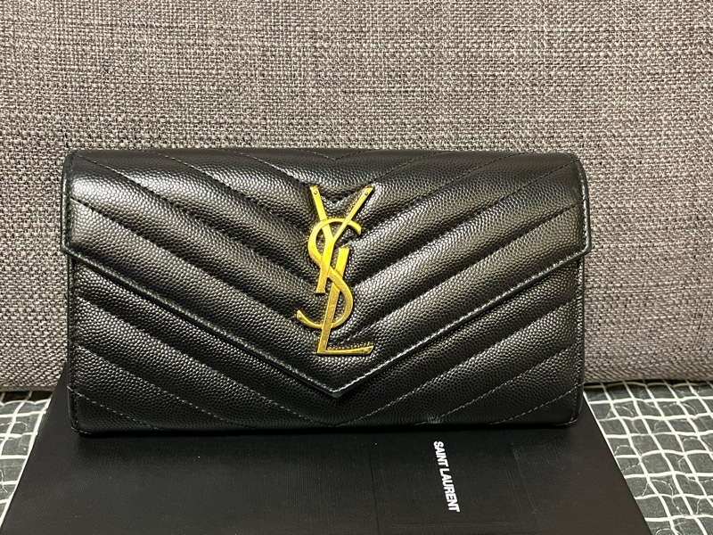 YSL 魚子醬長夾-1