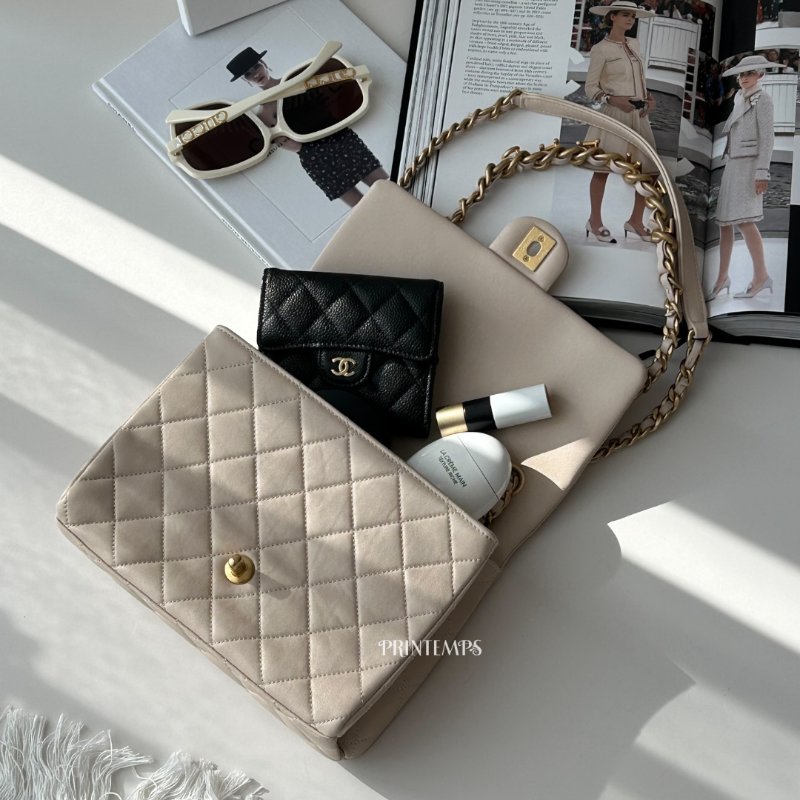 |CHANEL|23P 字母鏈條雙鍊口蓋包-2