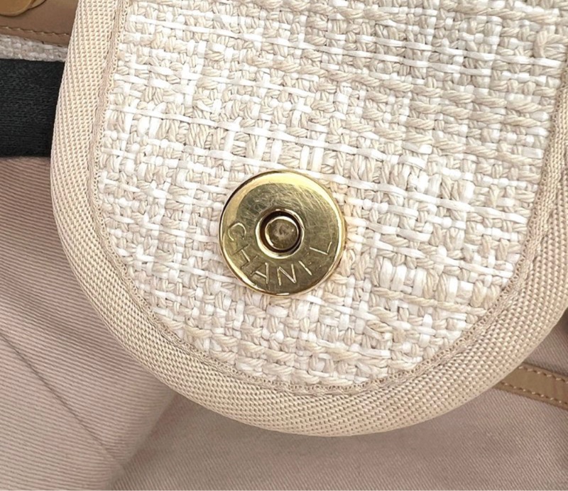 Chanel米色海灘包-8