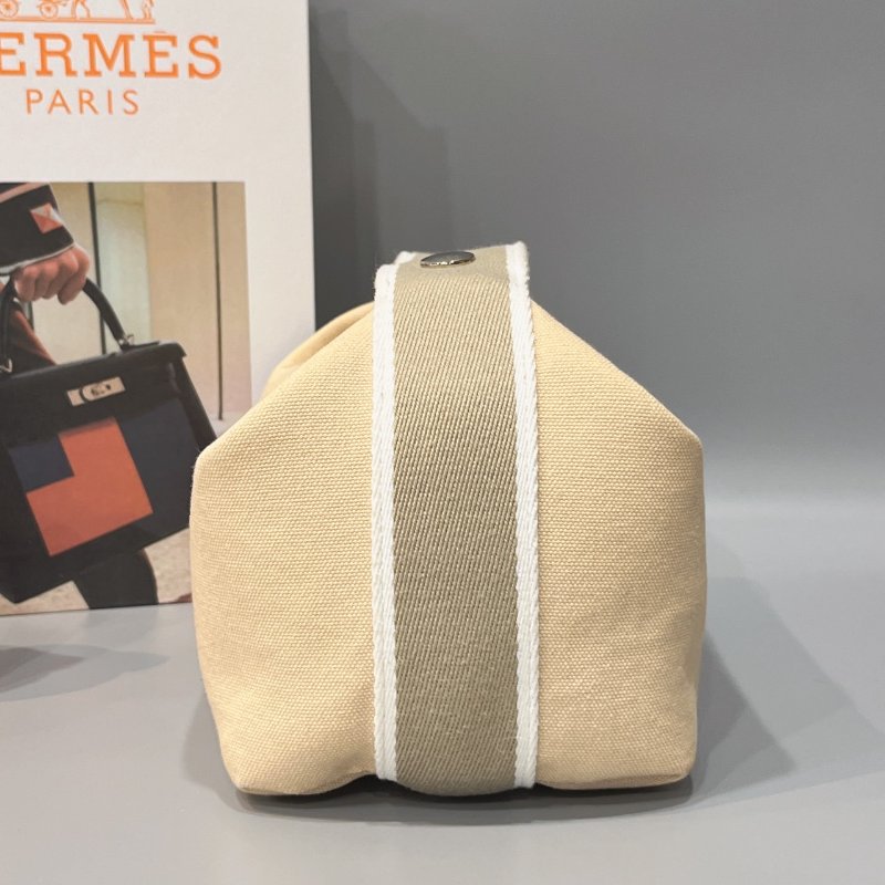 Hermes 愛馬仕 奶茶色TROUSSE 盥洗包/手提包/飯盒包/收納包/便當袋-8