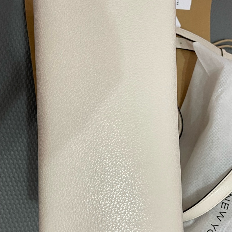 Coach 中號白色托特包-1