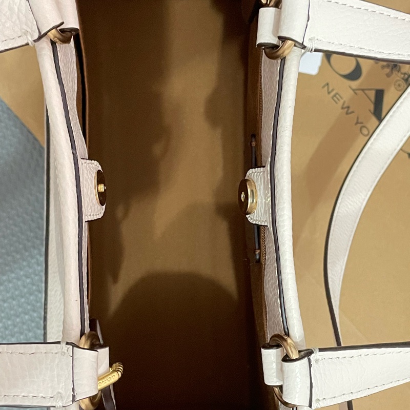 Coach 中號白色托特包-2