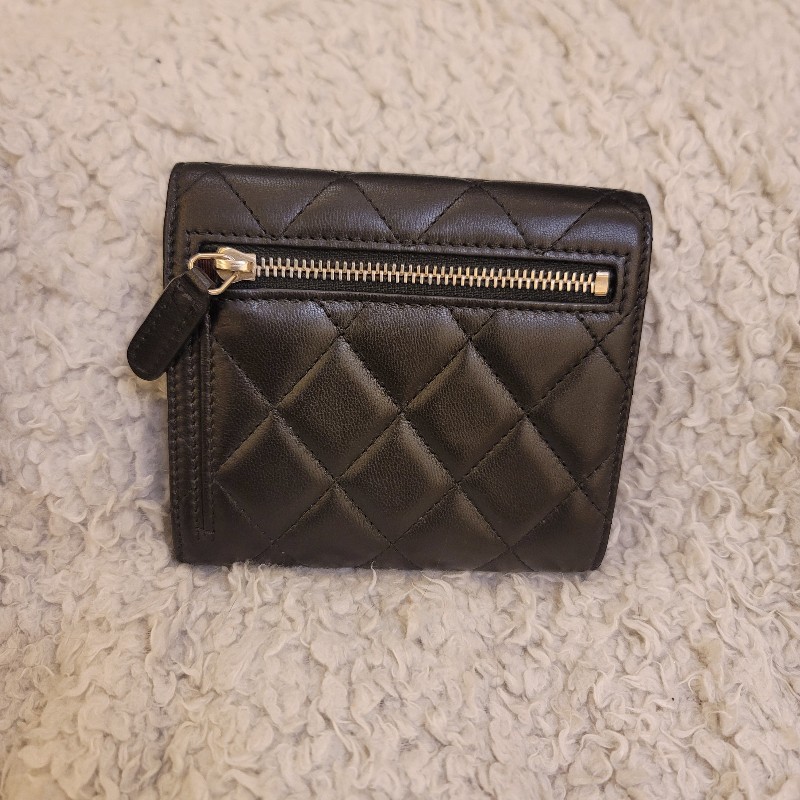 Chanel 香奈兒 黑銀羊皮三折錢包 短夾-2