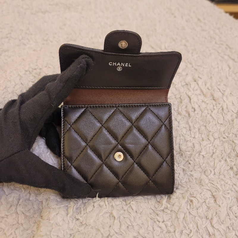 Chanel 香奈兒 黑銀羊皮三折錢包 短夾-3