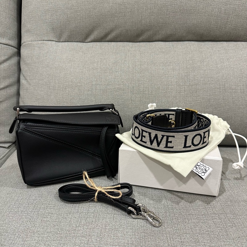 ✨LOEWE✨小牛皮MINI PUZZLE 黑色-0