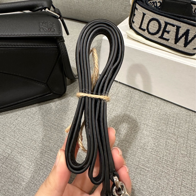 ✨LOEWE✨小牛皮MINI PUZZLE 黑色-1
