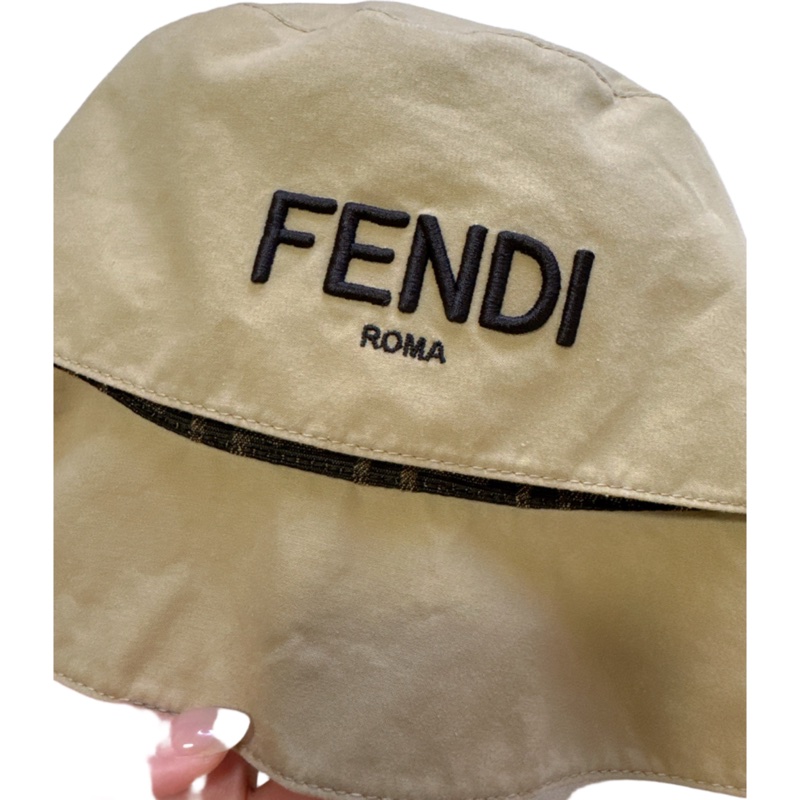 Fendi雙面帆布漁夫帽-2