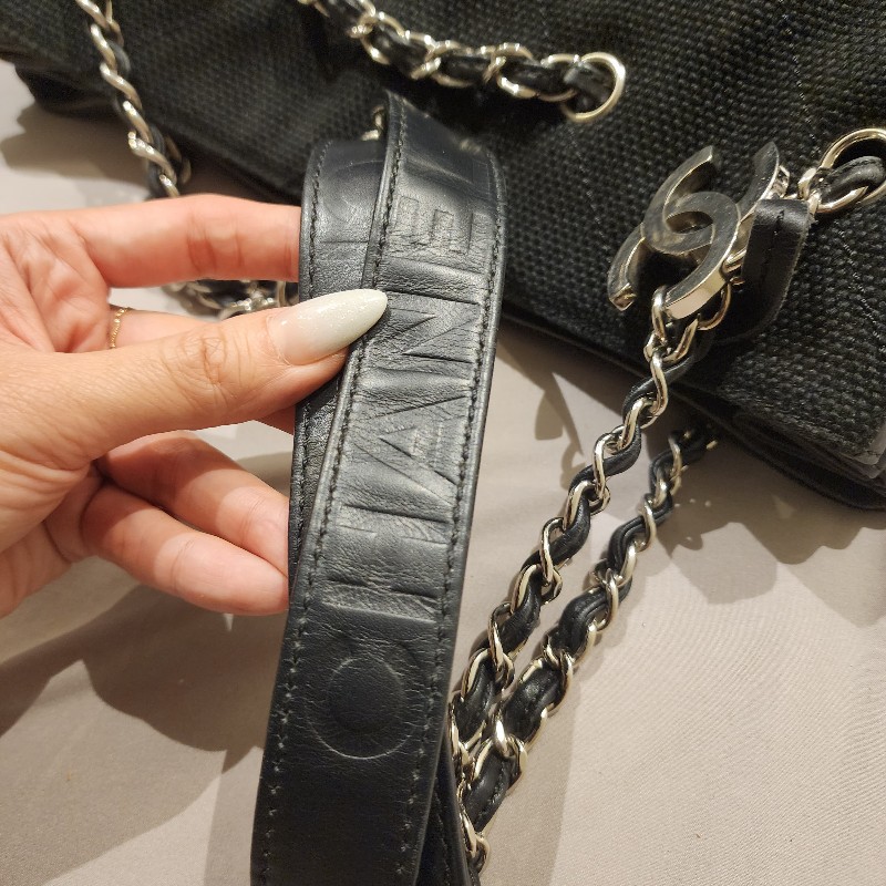 小週末甜價/日本中古真品chanel vintage 大款帆布v縫線logo吊飾子母托特包-3