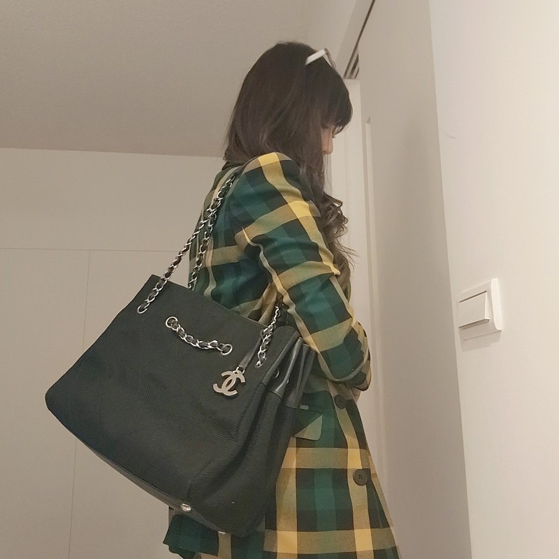 小週末甜價/日本中古真品chanel vintage 大款帆布v縫線logo吊飾子母托特包-13