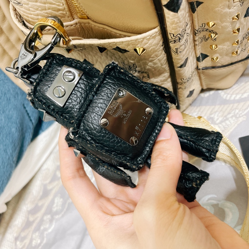 mcm 絕版鑲鑽後背包-3