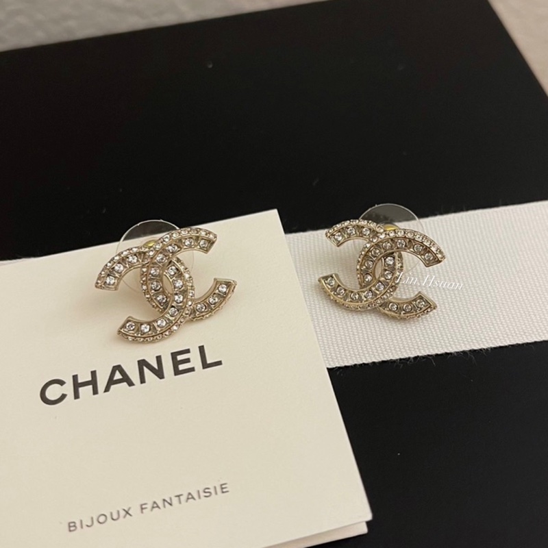 CHANEL 經典雙C滿鑽耳釘✨                                                      【戴上它妳只會更美😍】-1