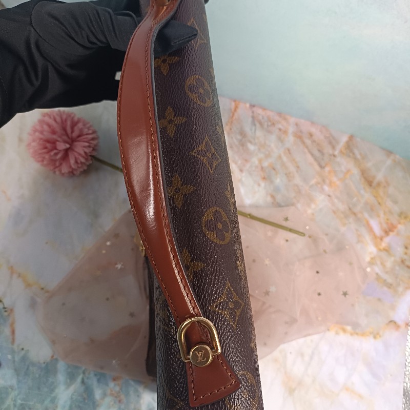 LV M51187 蒙梭 海盜 郵差包-2