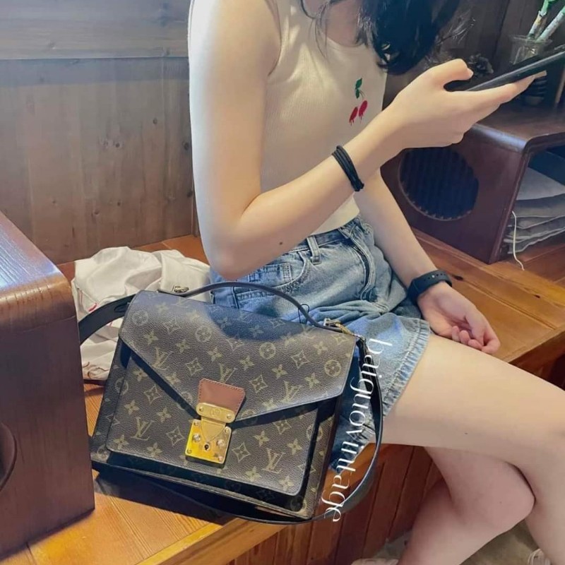 LV M51187 蒙梭 海盜 郵差包-15