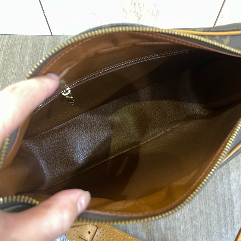 Louis Vuitton M51265原花肩背牛角包Boulogne-12