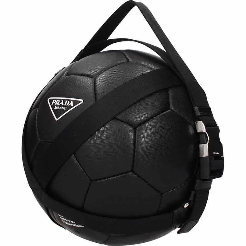 【義大利直送】全新品 Prada 禮品創意足球男士皮革黑色-1