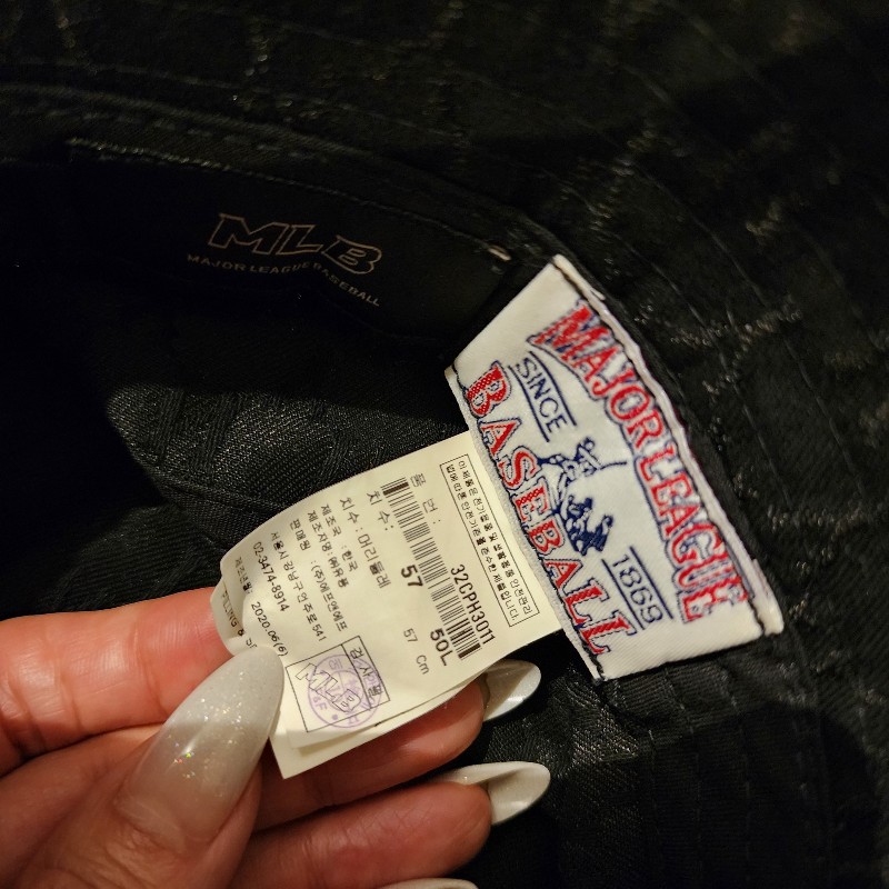 二手正品極美【MLB】黑色滿版NY刺繡漁夫帽 紐約洋基隊-6