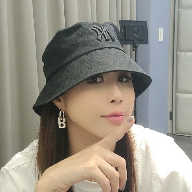 二手正品極美【MLB】黑色滿版NY刺繡漁夫帽 紐約洋基隊-7