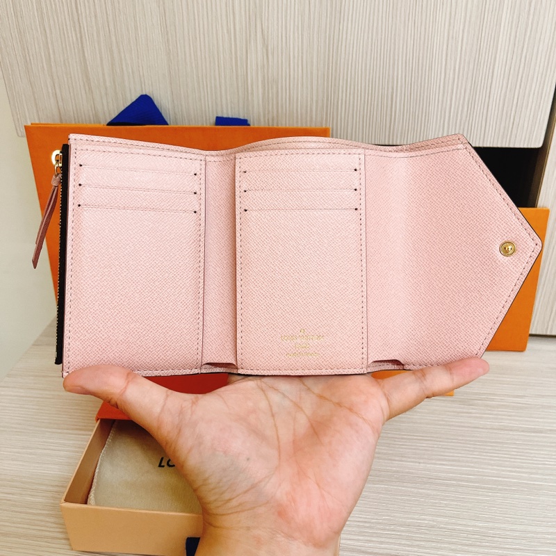 LV Victorine 短夾-粉色-1