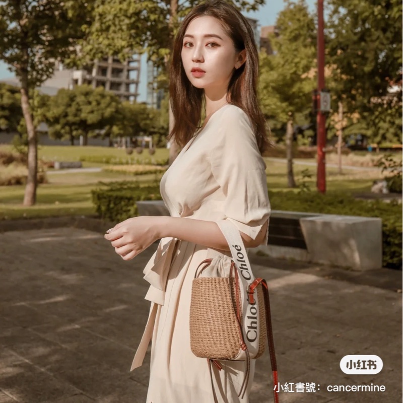 《歐洲直送》Chloe Woody小皮革邊飾拉菲草編織水桶籃子包-1