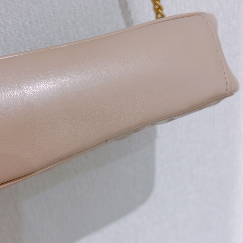 『保留中』MiuMiu 藕粉色相機包-2