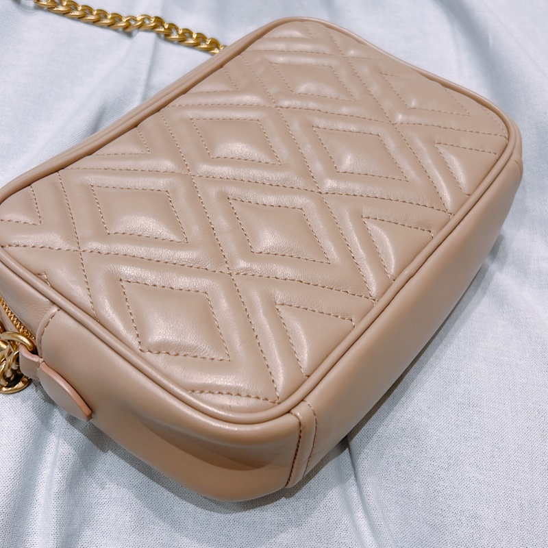 『保留中』MiuMiu 藕粉色相機包-3