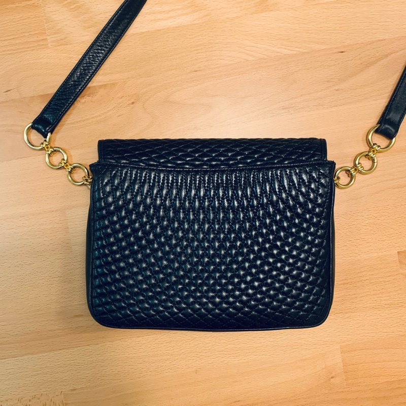 【九成新 】Bally肩背包 羊皮菱格紋 金色LOGO 古董包 萬年不敗款-4