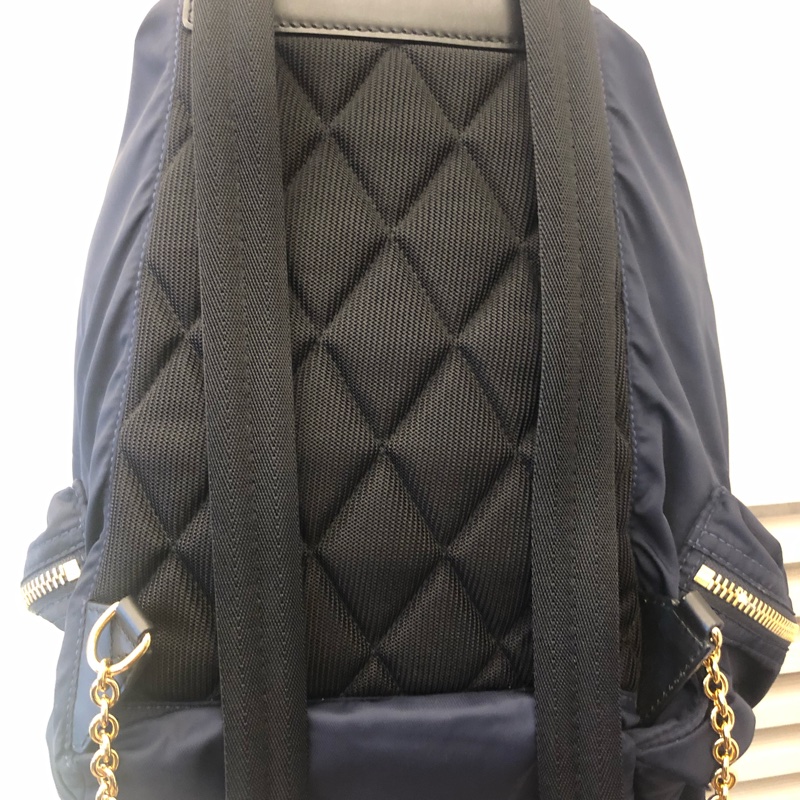 BURBERRY THE RUCKSACK 科技尼龍拼皮革後背斜背兩用包(中型-墨藍)-7