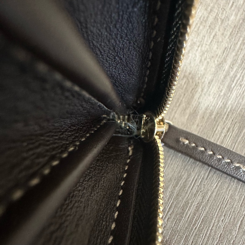 Gucci 老花帆布拼咖啡皮革拉鏈零錢卡包-13