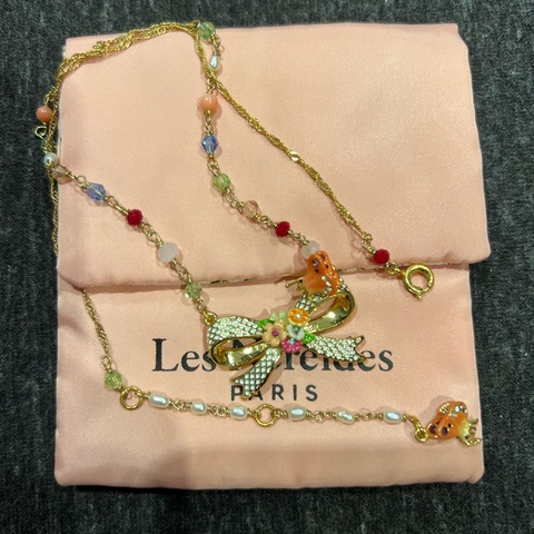 Les Nereides 蝴蝶結彩色項鍊