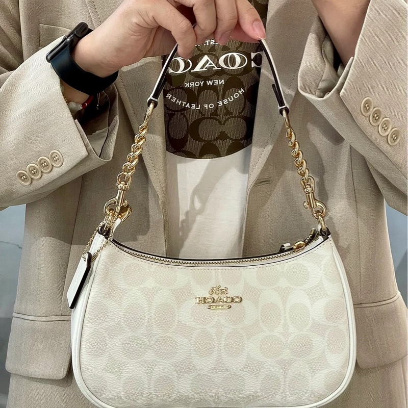 coach teri冰川白 腋下包-0