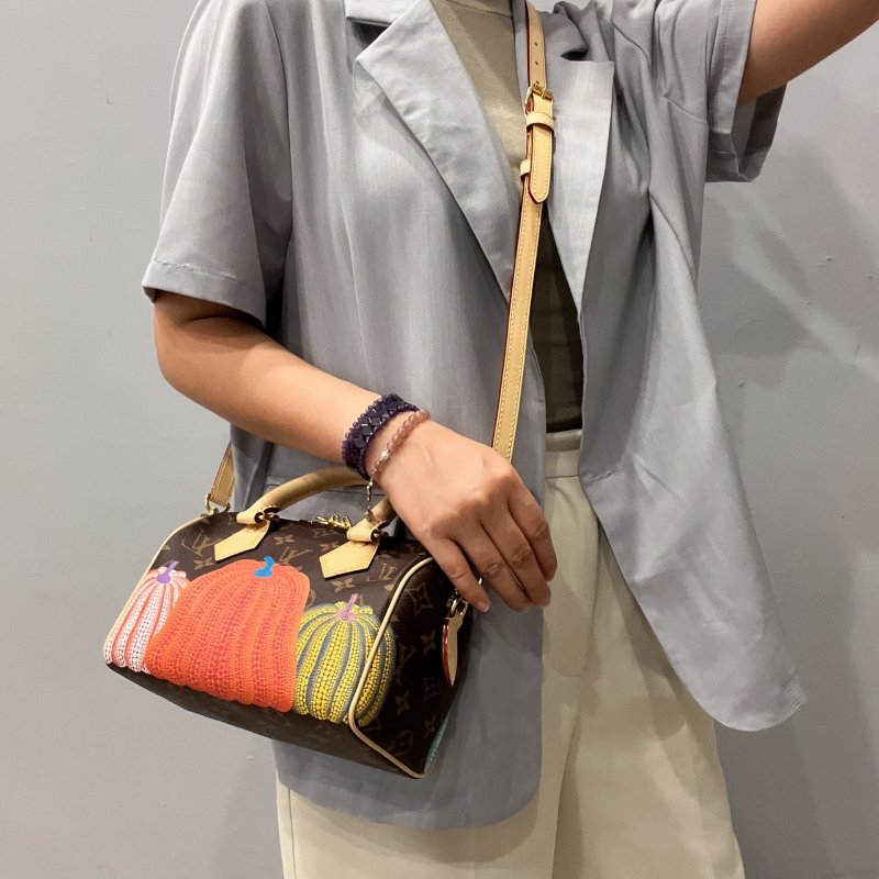 Louis Vuitton LV 老花字紋草間彌生限量款Speedy20公分晶片款手提包/斜背包-10