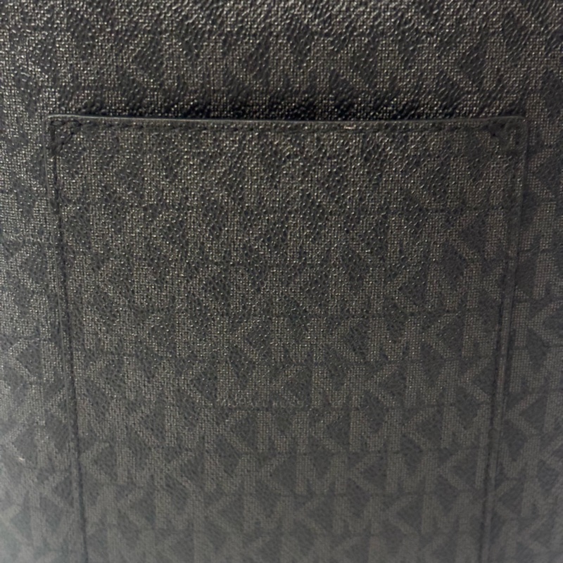 Michael Kors MK 水桶包 牛皮 防刮皮革 斜背 肩背 側背 滿版 運動 休閒-2