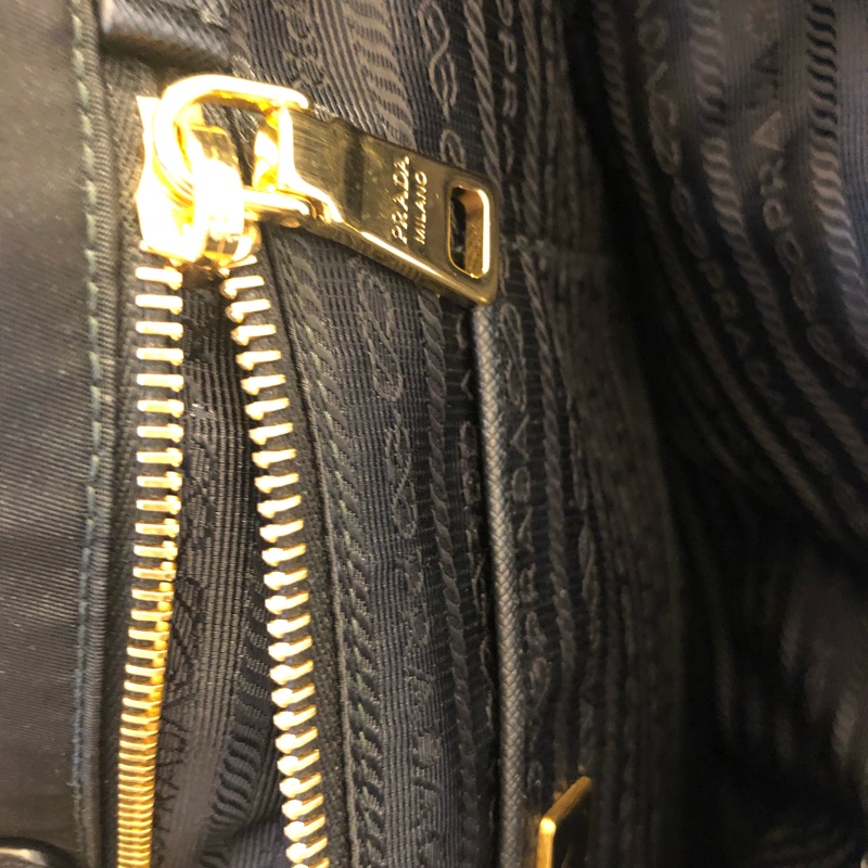 PRADA 托特包 黑色-11