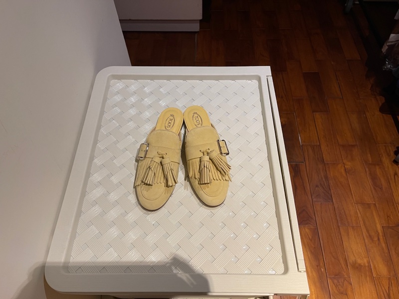 TODS 含羞草黃半拖-7