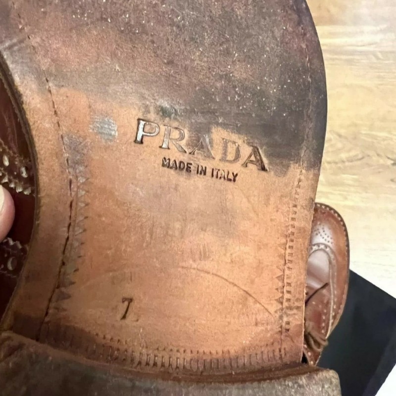 #已旋轉售出#Prada男士雕花皮鞋7碼-3