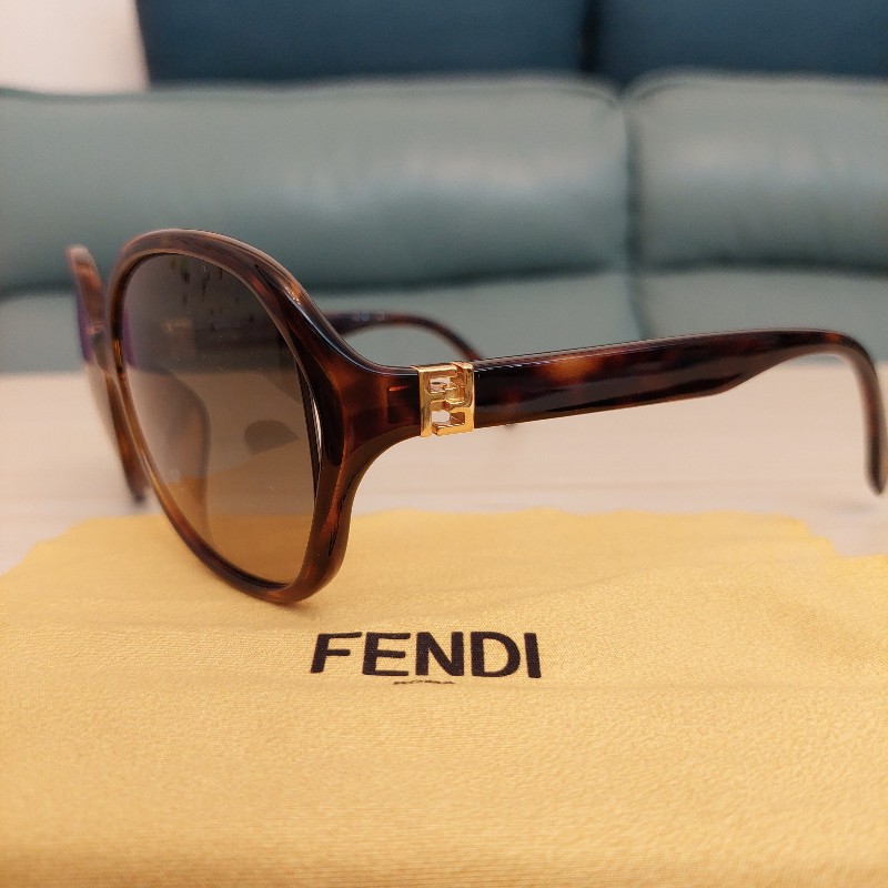 Fendi琥珀色墨鏡-1