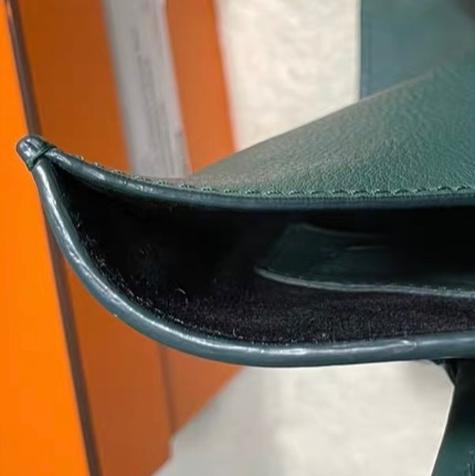 Celine phamton 墨綠幻影包(售出欣賞)-6