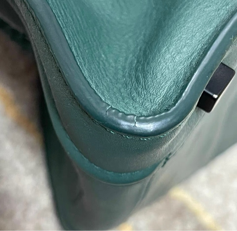 Celine phamton 墨綠幻影包(售出欣賞)-8