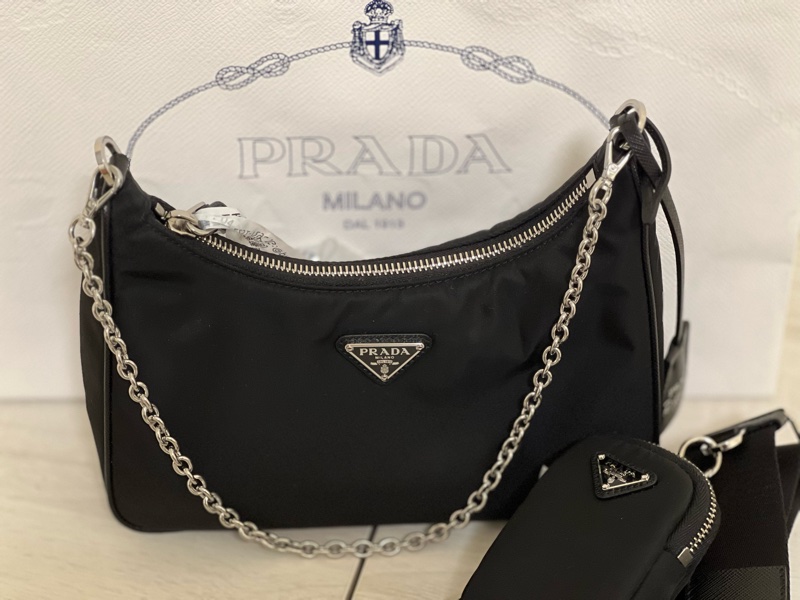 PRADA HOBO三合一-0