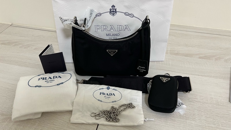 PRADA HOBO三合一-9