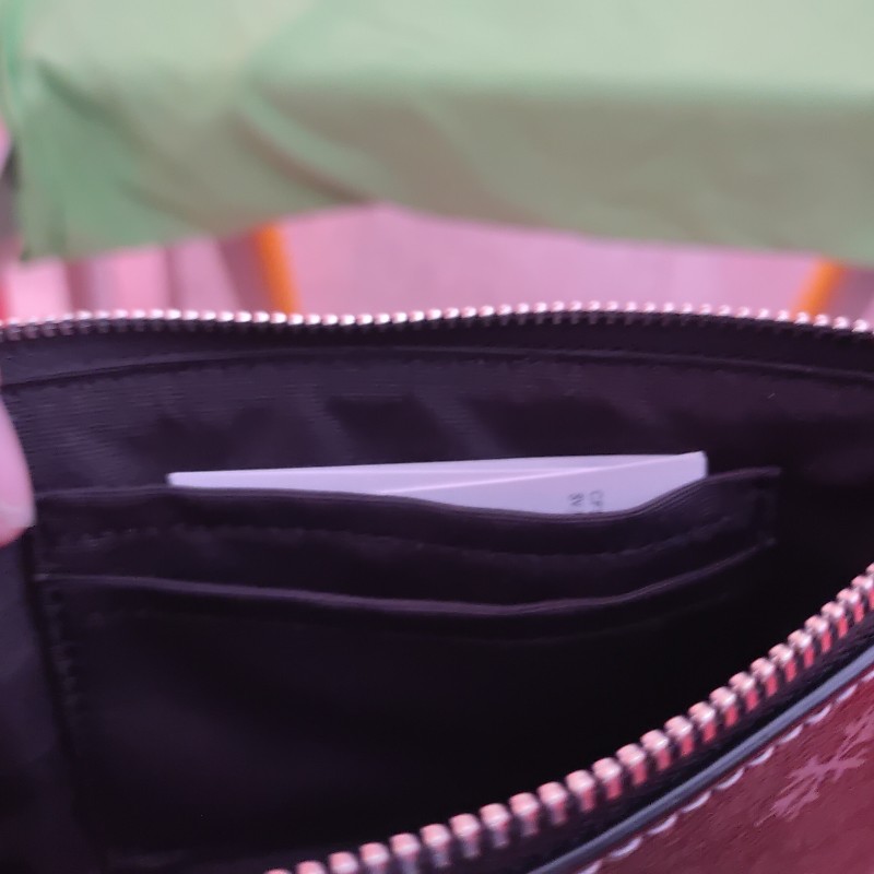 Coach 聖誕節限定黑色雪花小手拿-4