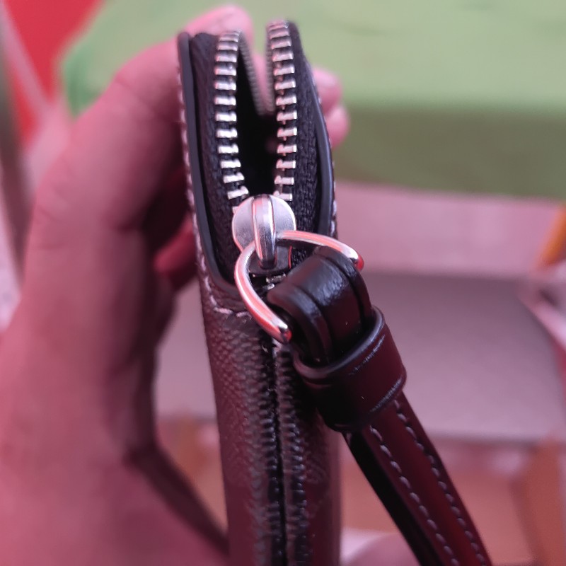 Coach 聖誕節限定黑色雪花小手拿-6