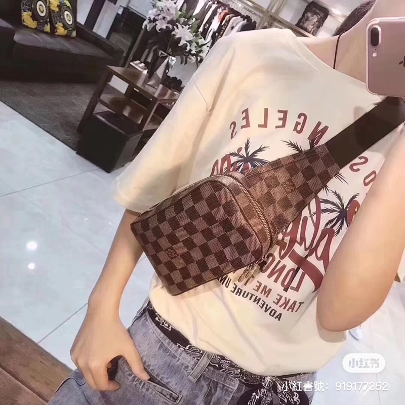 ❗️大降價秒殺價❗️#Lv #vintage #棋盤格 斜背 #胸口包 #腰包 #胸包-2