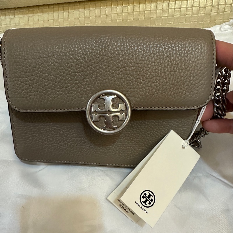 TB 大象灰圓標側背包-17